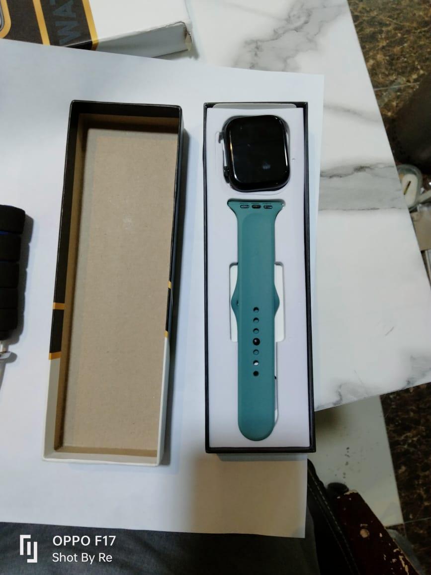 7 Max Smart Watch Bluetooth 5 Fast Charge Multicolor