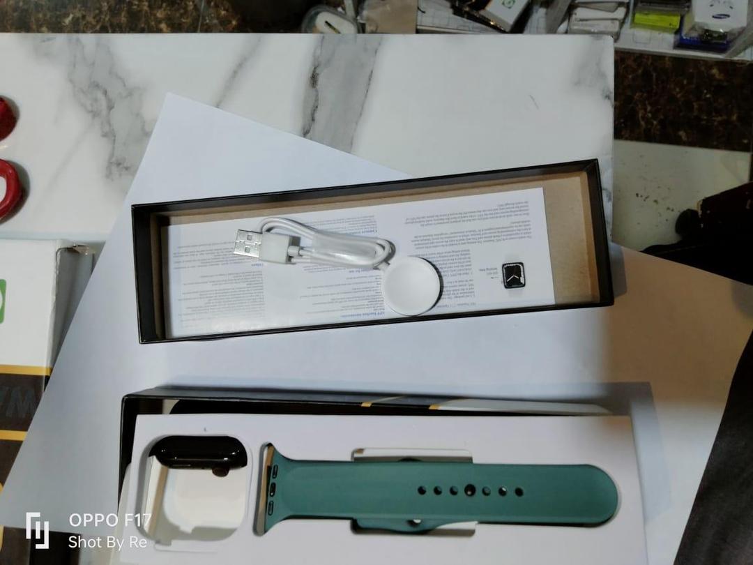7 Max Smart Watch Bluetooth 5 Fast Charge Multicolor