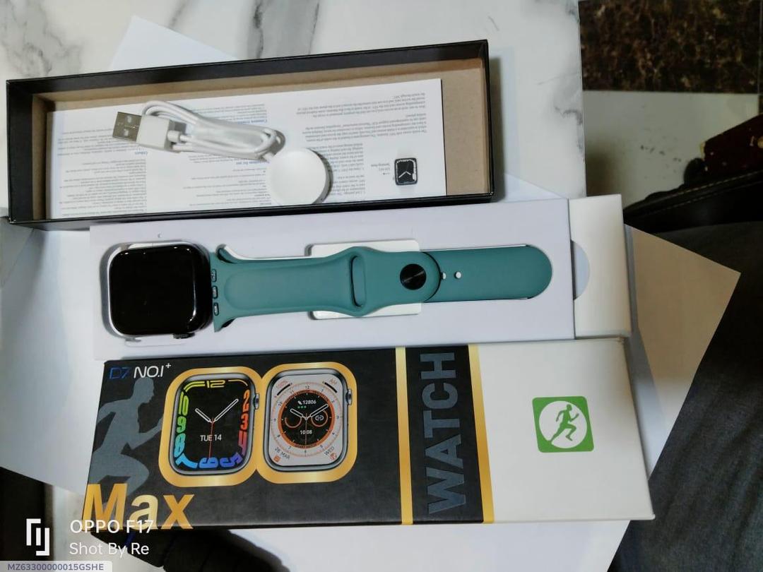7 Max Smart Watch Bluetooth 5 Fast Charge Multicolor